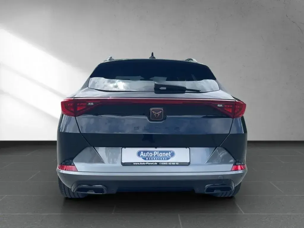Gebraucht Cupra Formentor 150 PS (110 kW) 2022 Mitternachtsschwarzmetallic (metallic) SUV