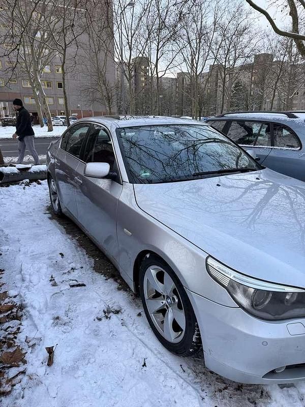 Gebraucht BMW 525 218 PS (160 kW) 2005 Silber Limousine