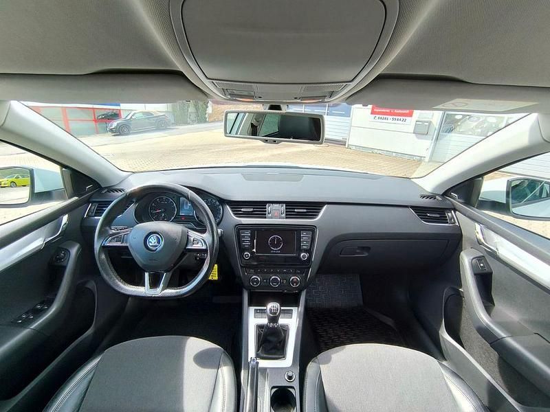 Gebraucht Skoda Octavia Style 150 PS (110 kW) 2015 Weiß Kleinwagen