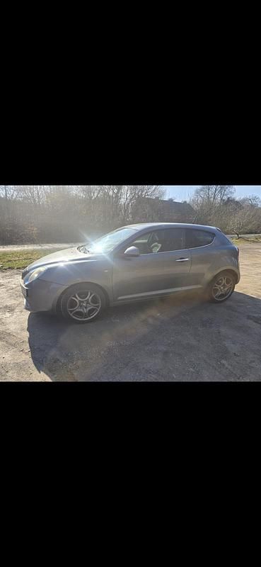 Gebraucht Alfa Romeo MiTo 95 PS (69 kW) 2010 Grau Kleinwagen