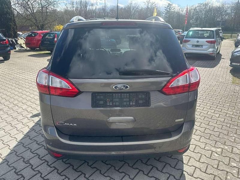 Gebraucht Ford Grand C-Max Titanium 125 PS (91 kW) 2014 Braun Van / Kleinbus