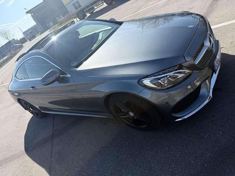 Gebraucht Mercedes C200 AMG line 184 PS (135 kW) 2016 Grau Coupé
