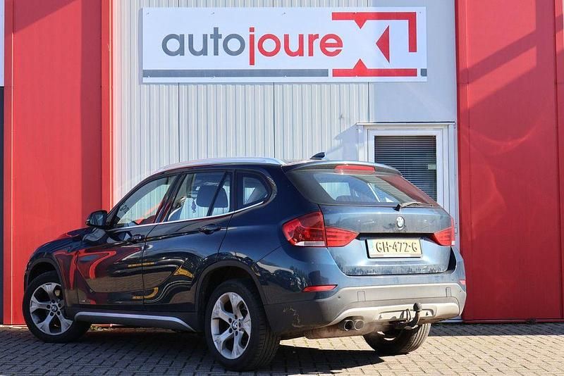 Gebraucht BMW X1 Executive 184 PS (135 kW) 2015 Blau SUV