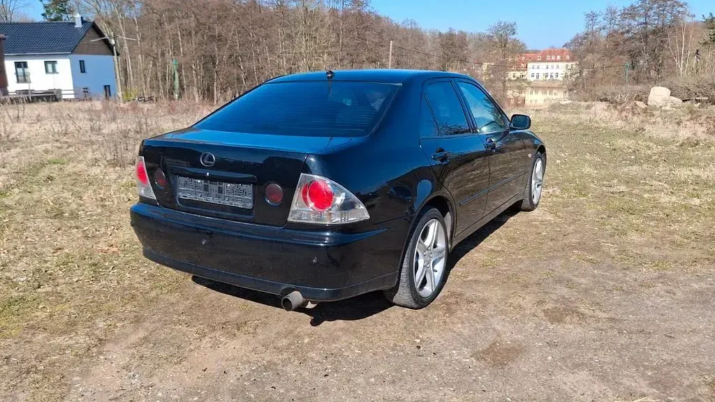 Gebraucht Lexus IS200 Sport Line 155 PS (114 kW) 2000 Schwarz Limousine