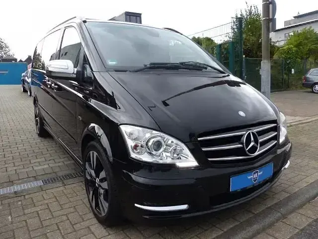 Gebraucht Mercedes Viano Edition 224 PS (164 kW) 2014 Obsidianschwarz Van / Kleinbus