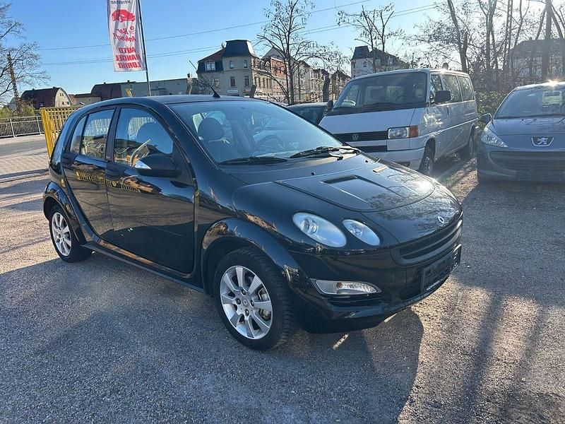 Second-hand Smart ForFour Basis 75 CP (55 kW) 2005 Negru Hatchback