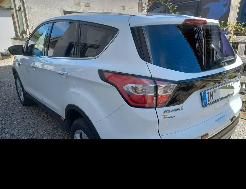 Gebraucht Ford Kuga Trend 120 PS (88 kW) 2017 Weiß SUV
