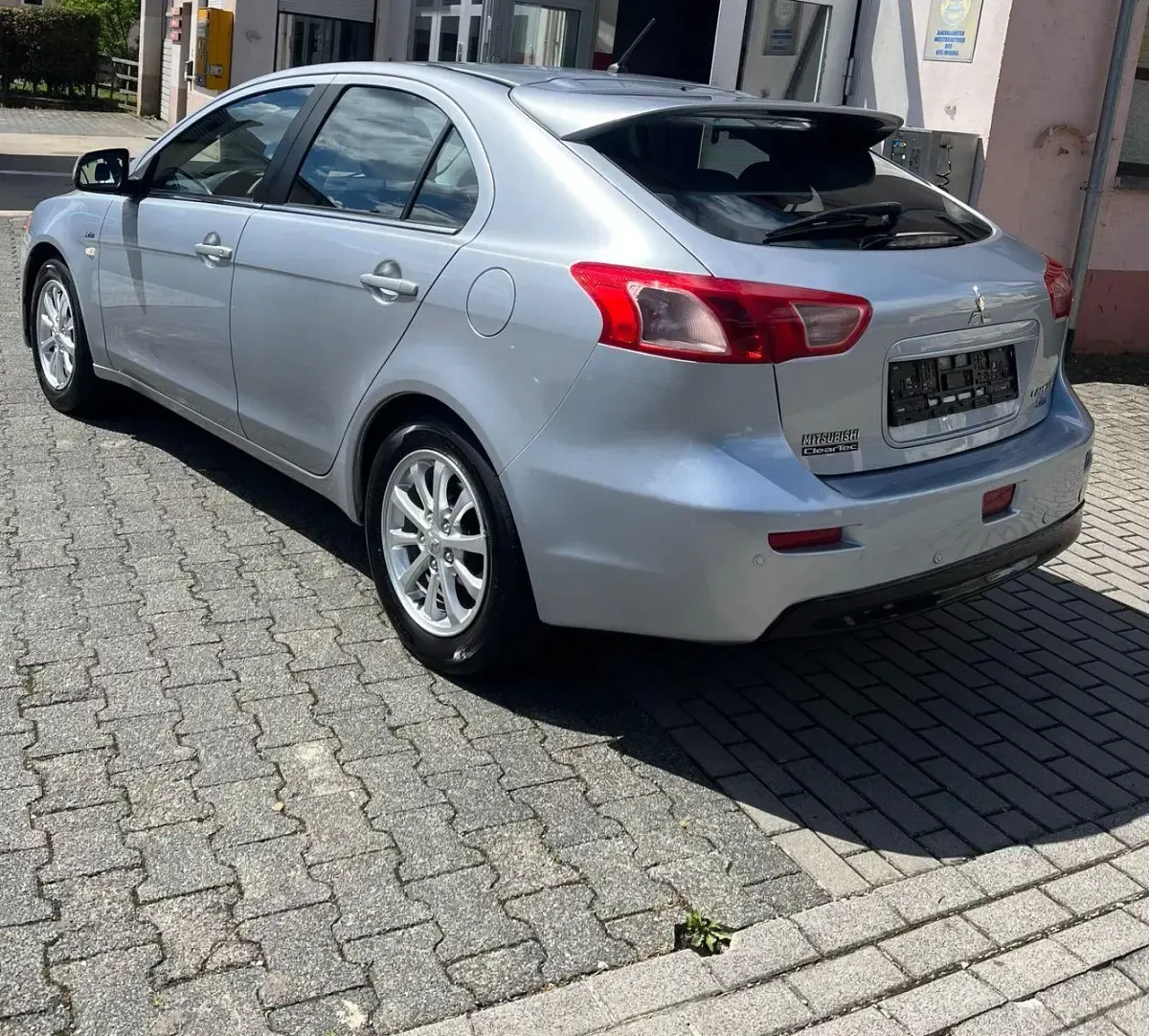 Gebraucht Mitsubishi Lancer 117 PS (86 kW) 2011 Silber Limousine