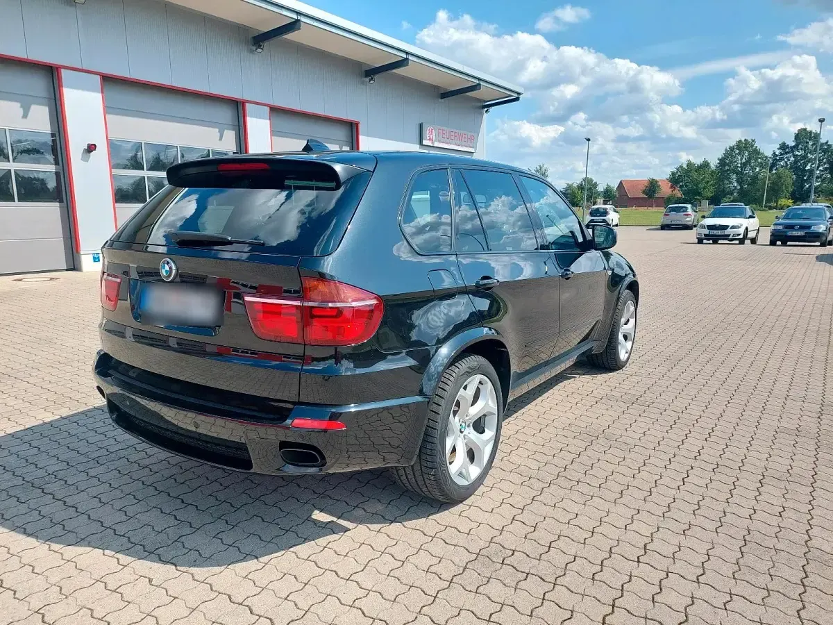 Gebraucht BMW X5 Comfort Edition 381 PS (280 kW) 2013 Schwarz SUV