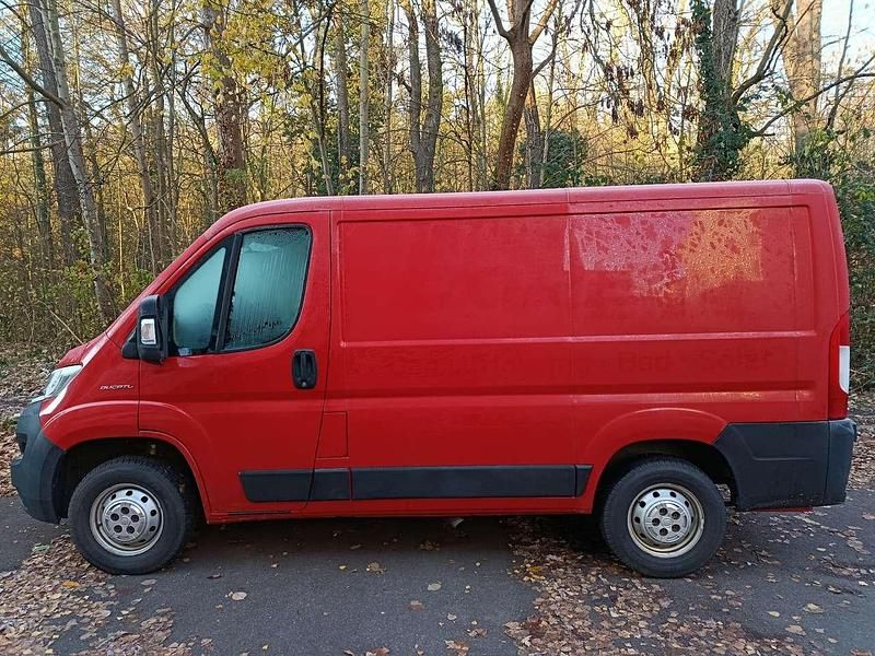 Gebraucht Fiat Ducato S 131 PS (96 kW) 2018 Rot Van