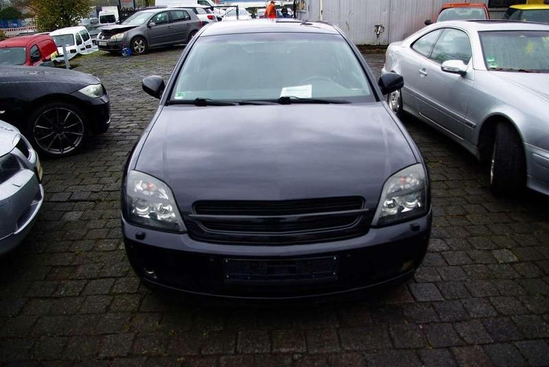 Schwarz Gebraucht 2003 Opel Vectra GTS OPC Limousine | 3.990 € (Fairer Preis) - Bild 1/4