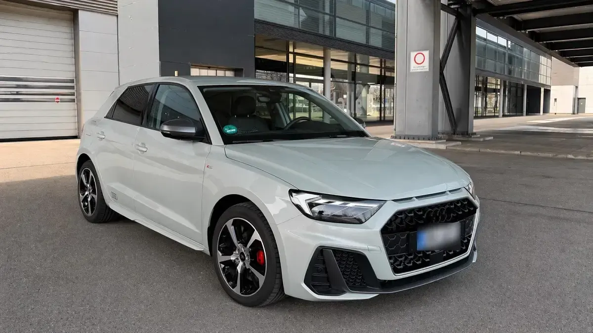 Gebraucht Audi A1 S-Line 207 PS (152 kW) 2025 Grau SUV