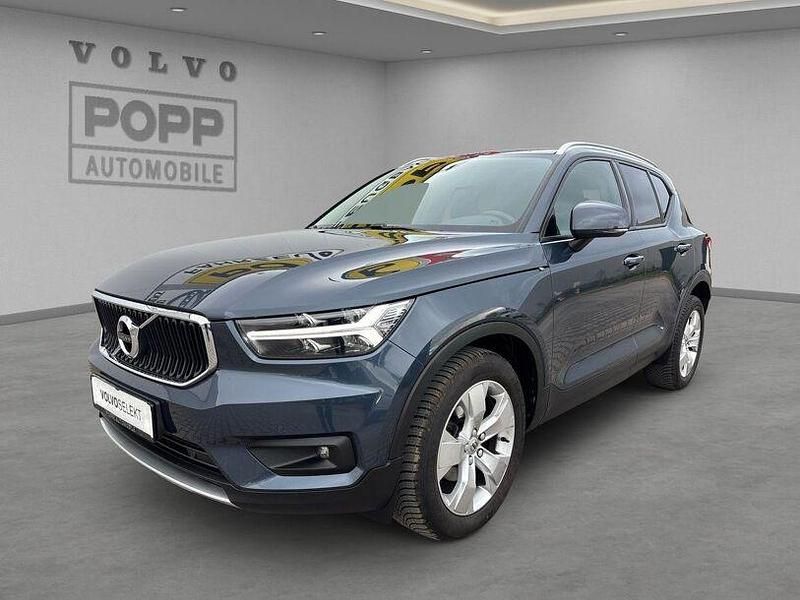 Denim blue / metallic Gebraucht 2021 Volvo XC40 Momentum SUV | 23.980 € (Fairer Preis) - Bild 1/4