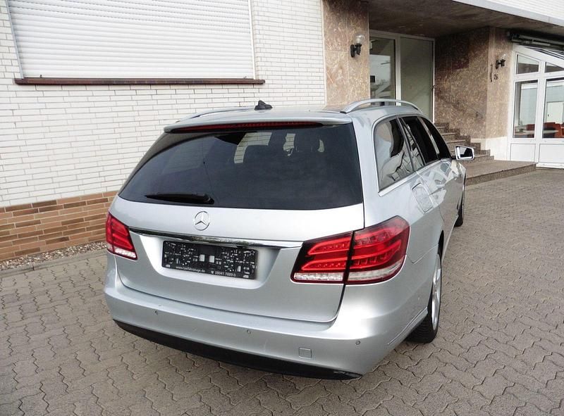 Gebraucht Mercedes E350 252 PS (185 kW) 2013 Silber Kombi