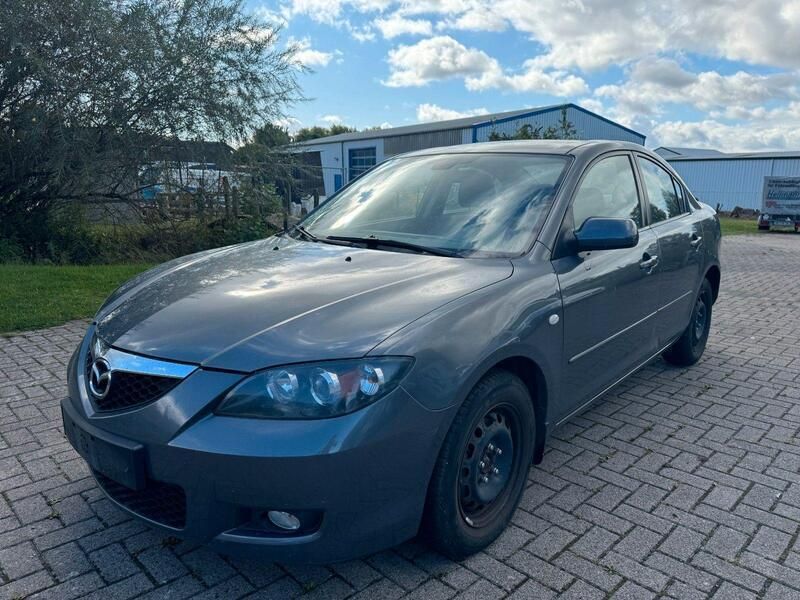 Grau Gebraucht 2007 Mazda 3 Active Limousine | 1.000 € (Superpreis) - Bild 1/4