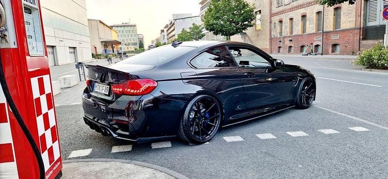 Schwarz Gebraucht 2017 BMW M4 Competition Edition Coupé | 67.990 € (Teuer) - Bild 1/4