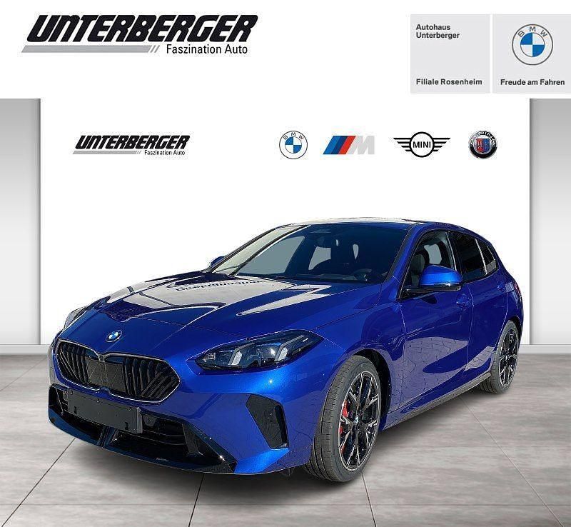 Blau Neu 2025 BMW 120 M Sport Kleinwagen | 44.990 € (Teuer) - Bild 1/4