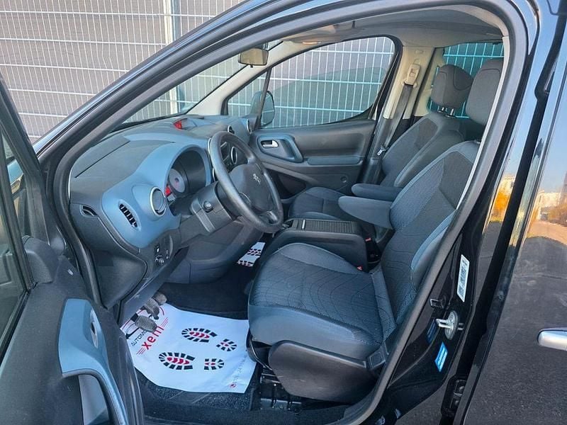 Gebraucht Peugeot Partner 98 PS (72 kW) 2011 Noir onyx Van / Kleinbus