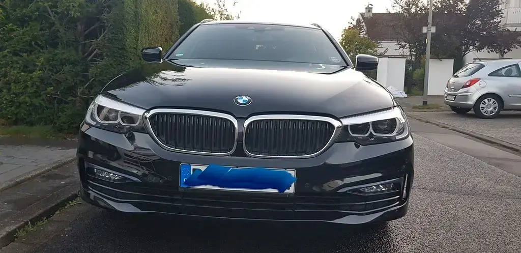 Gebraucht BMW 520 Sport Line 190 PS (139 kW) 2018 Schwarz Kombi