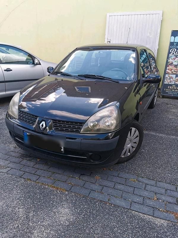 Schwarz Gebraucht 2002 Renault Clio II Kleinwagen | 500 € - Bild 1/3