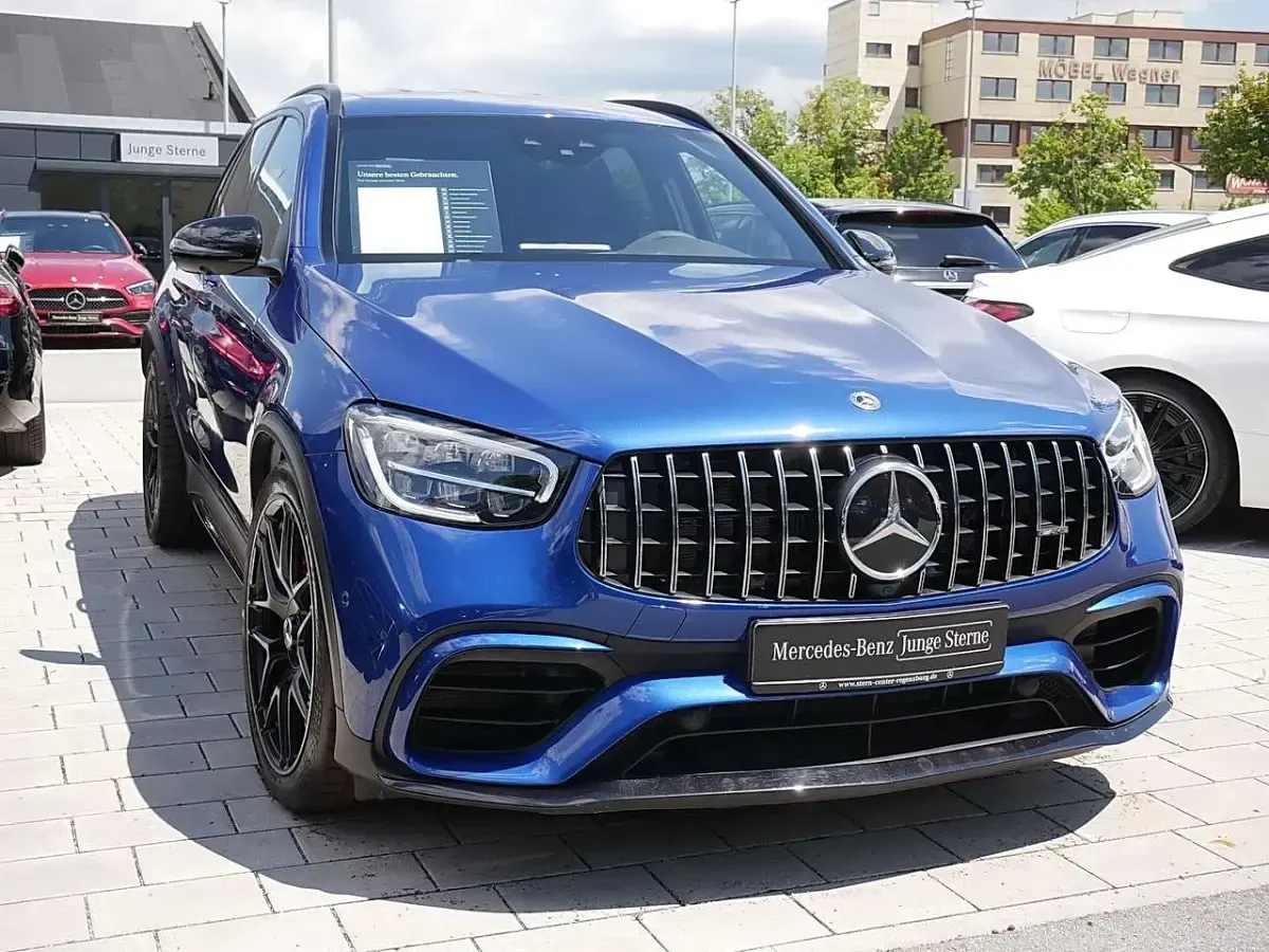 Gebraucht Mercedes GLC63 AMG Night 510 PS (375 kW) 2022 Metalliclack spektralblau SUV