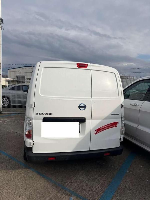 Gebraucht Nissan e-NV200 Premium Edition 80 kW (109 PS) 2016 Weiß Van / Kleinbus