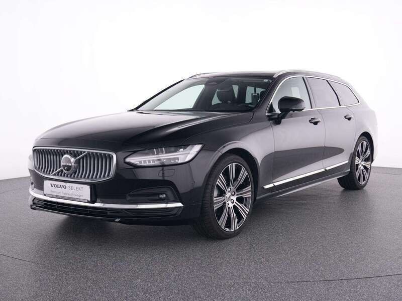 Gebraucht Volvo V90 Ultimate 197 PS (144 kW) 2023 Schwarz onyx black / metallic Kombi