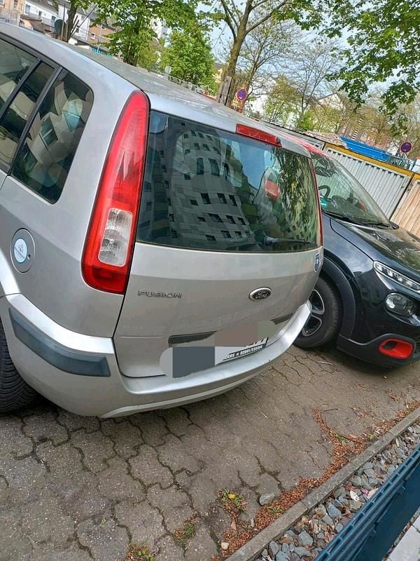 Gebraucht Ford Fusion 80 PS (58 kW) 2006 Silber Kleinwagen