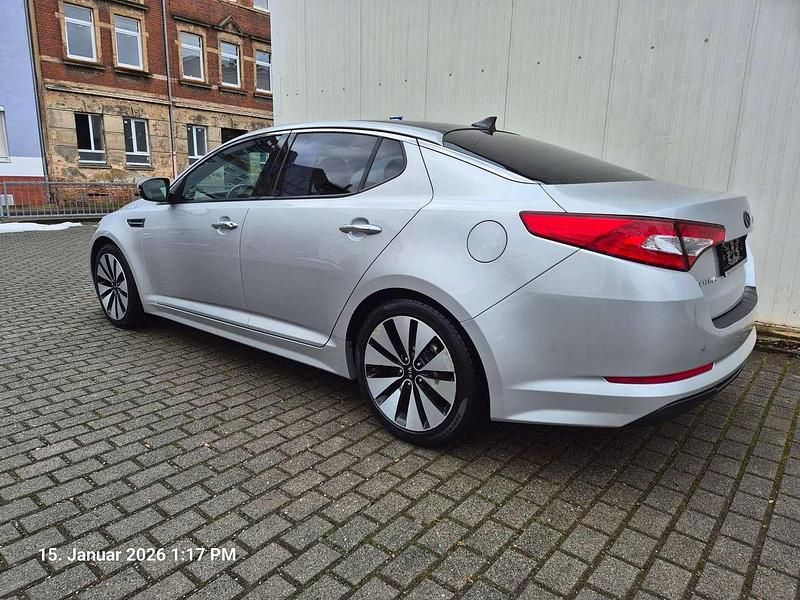 Gebraucht Kia Optima Spirit 136 PS (100 kW) 2012 Brilliantsilber met. Limousine