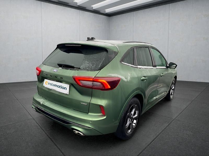 Gebraucht Ford Kuga 179 PS (131 kW) 2024 Grün SUV