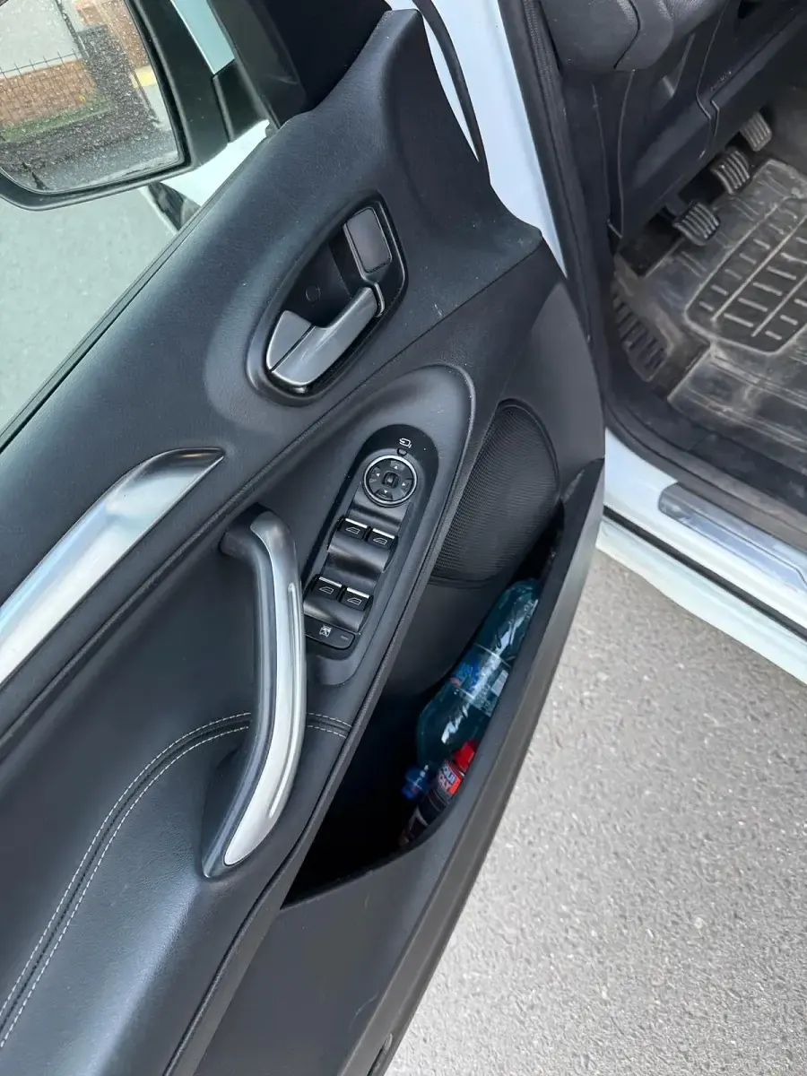 Gebraucht Ford S-MAX S 163 PS (119 kW) 2010 Weiß Van / Kleinbus