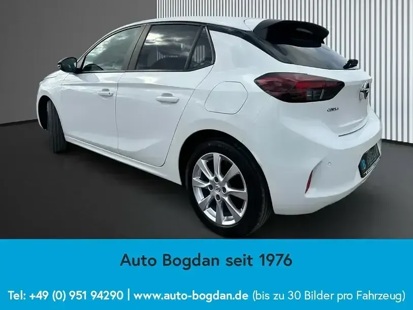 Używany Opel Corsa Edition 75 KM (55 kW) 2021 Biały Hatchback