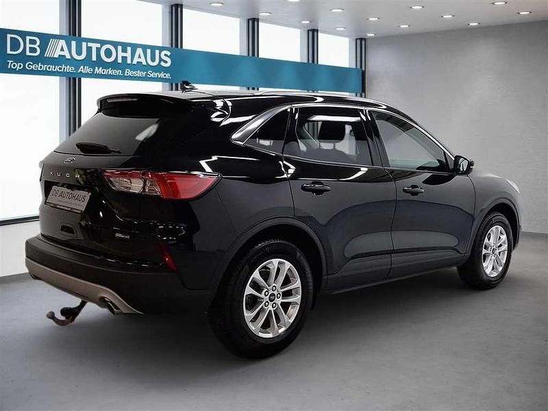 Gebraucht Ford Kuga Titanium 190 PS (139 kW) 2022 Schwarz SUV