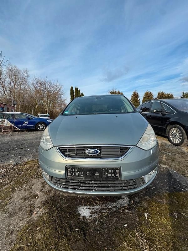 Gebraucht Ford Galaxy 140 PS (102 kW) 2009 Grau Van / Kleinbus