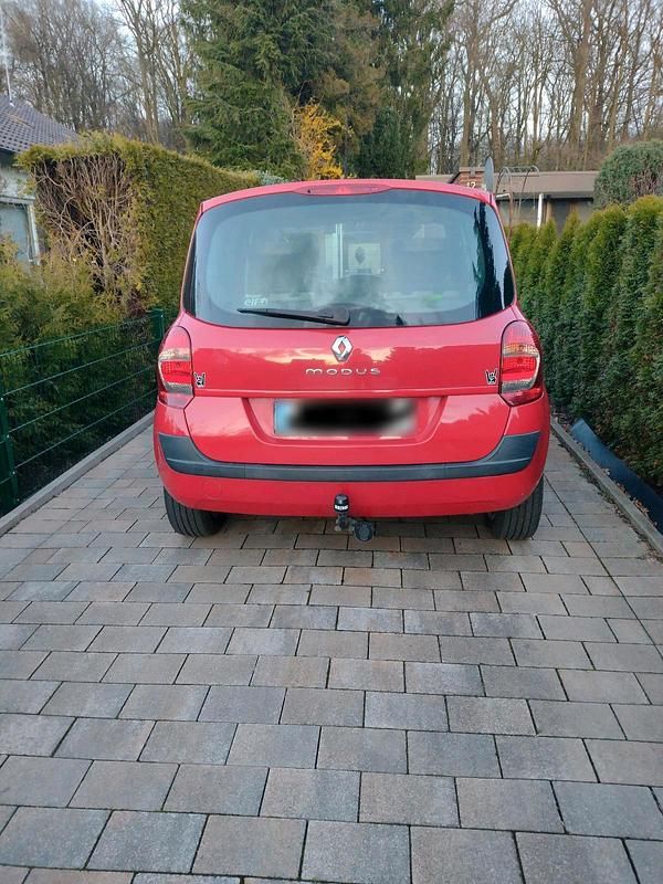 Second-hand Renault Modus 86 CP (63 kW) 2010 Roșu Monovolum