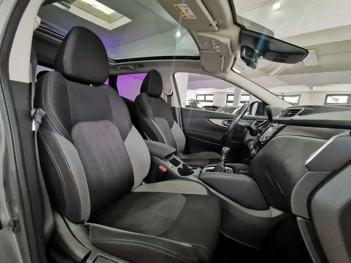 Gebraucht Nissan Qashqai N-Connecta 116 PS (85 kW) 2018 Grau SUV