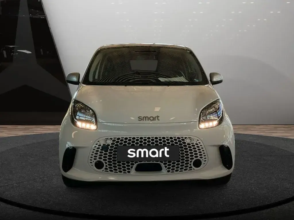 Gebraucht Smart ForFour Electric Drive Passion 60 kW (82 PS) 2021 Weiß Limousine