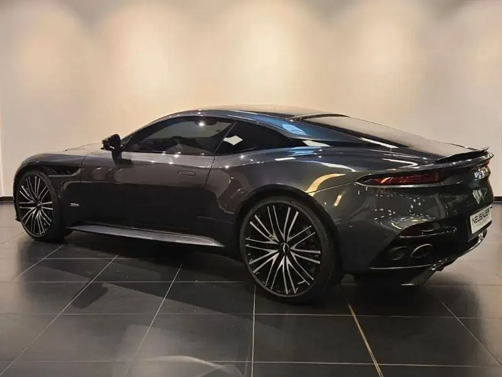 Gebraucht Aston Martin DBS 725 PS (533 kW) 2019 Grau