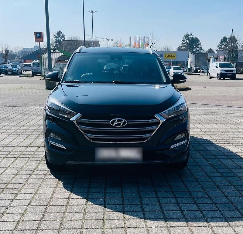 Gebraucht Hyundai Tucson Premium 177 PS (130 kW) 2016 Schwarz SUV