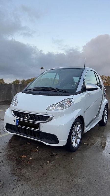 Weiß Gebraucht 2014 Smart ForTwo Coupé Coupé | 4.800 € (Fairer Preis) - Bild 1/4