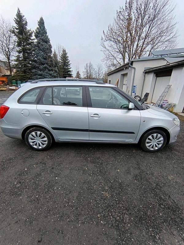 Gebraucht Skoda Fabia 75 PS (55 kW) 2012 Kombi