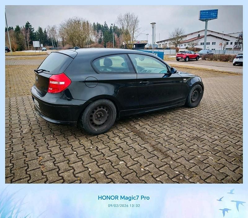 Gebraucht BMW 118 Coupé Sport Line 143 PS (105 kW) 2008 Schwarz Coupé