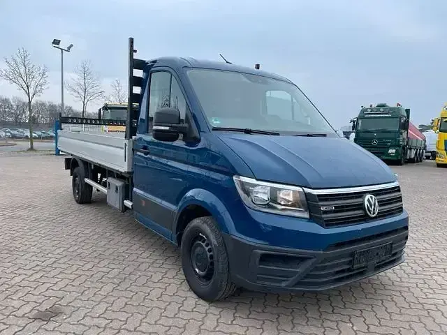 Usado VW Crafter 177 HP (130 kW) 2019 Azul Van