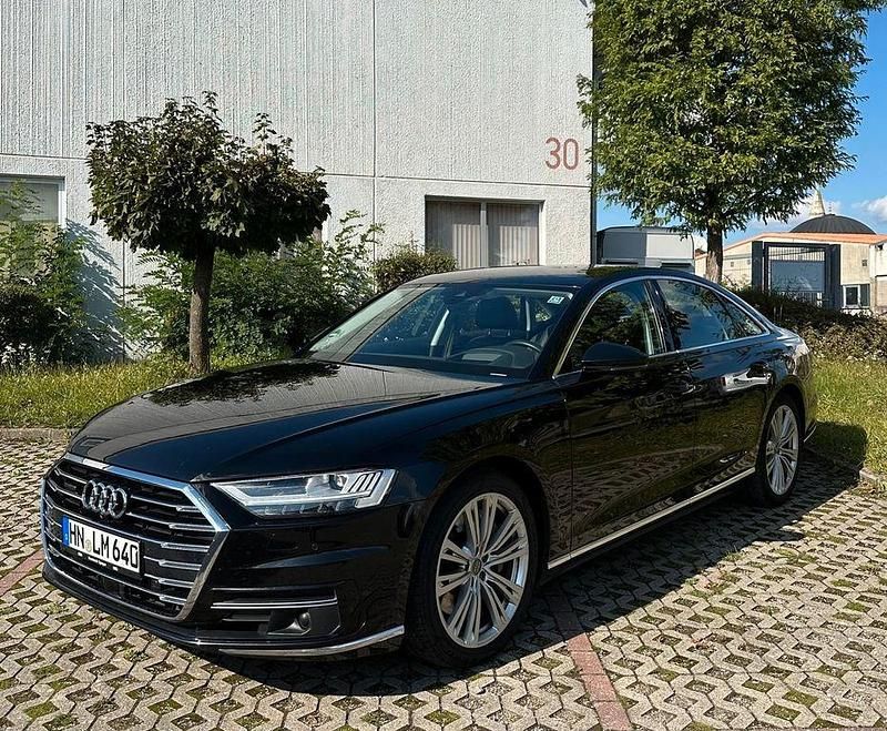 Schwarz Gebraucht 2018 Audi A8 Proline Limousine | 35.700 € (Guter Preis) - Bild 1/4