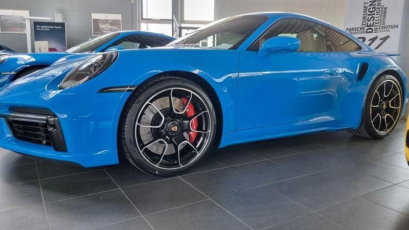 Beige Gebraucht 2023 Porsche 992 Coupé | 182.990 € (Superpreis) - Bild 1/4