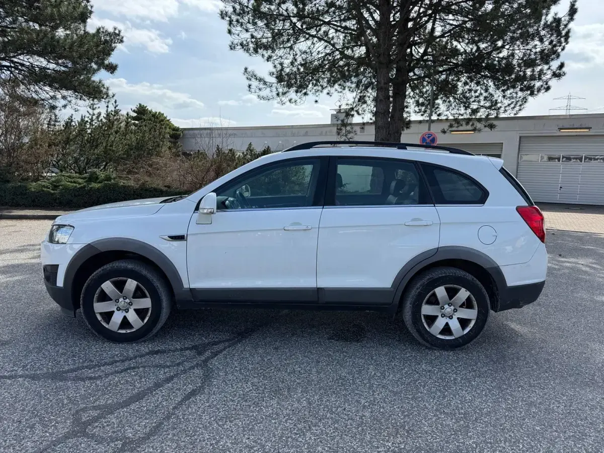 Gebraucht Chevrolet Captiva LT 167 PS (122 kW) 2013 Weiß SUV