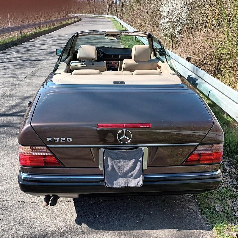 Gebraucht Mercedes E320 220 PS (161 kW) 1994 Cabrio