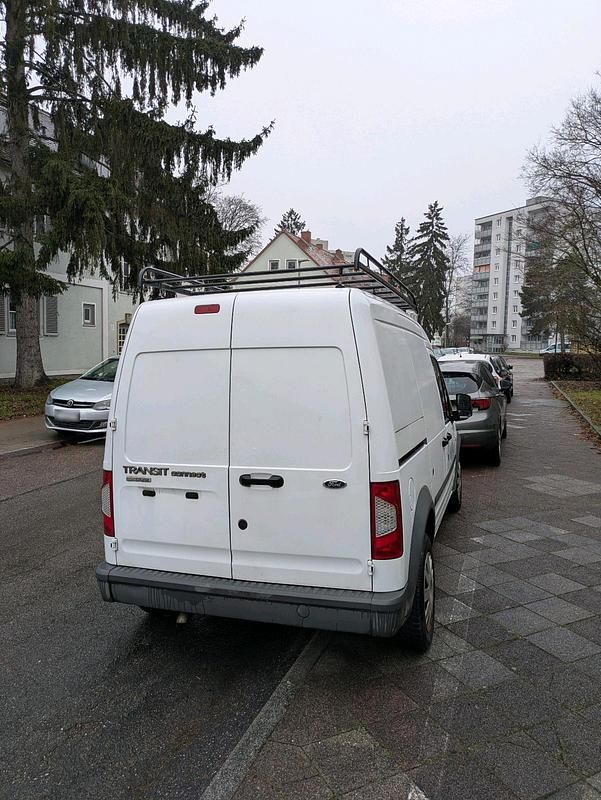Gebraucht Ford Tourneo 75 PS (55 kW) 2012 Weiß Van / Kleinbus