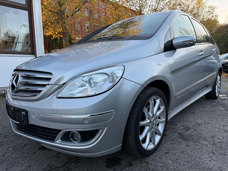 Polarsilber metalliclack Gebraucht 2007 Mercedes B200 Van / Kleinbus | 8.499 € (Etwas zu teuer) - Bild 1/4