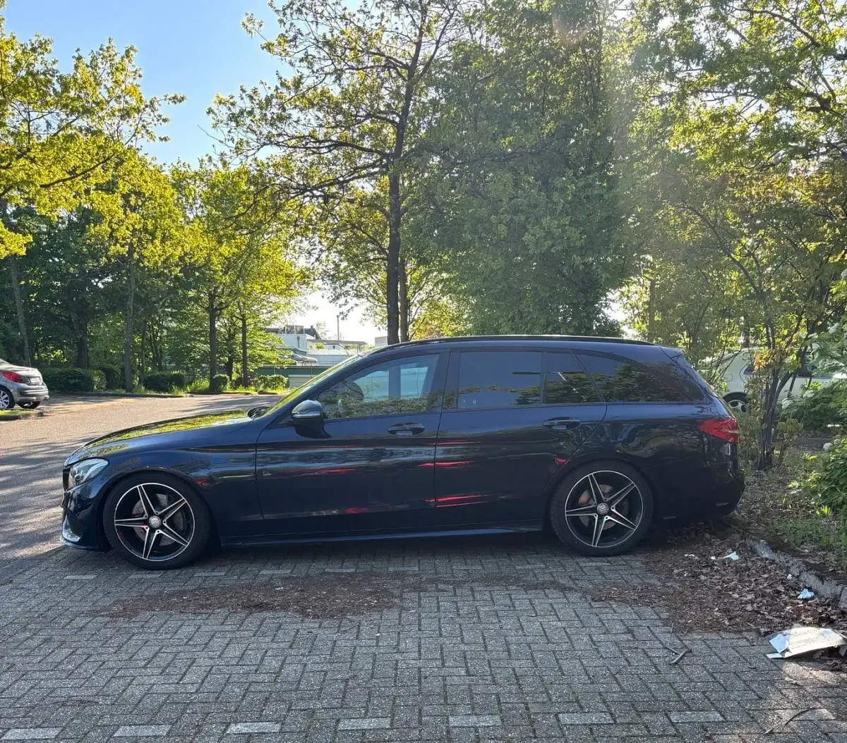 Gebraucht Mercedes C250 AMG line 204 PS (150 kW) 2016 Blau Limousine